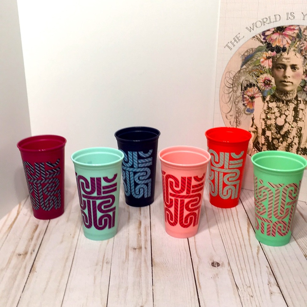 color changing Starbucks NEW 6 ct holiday